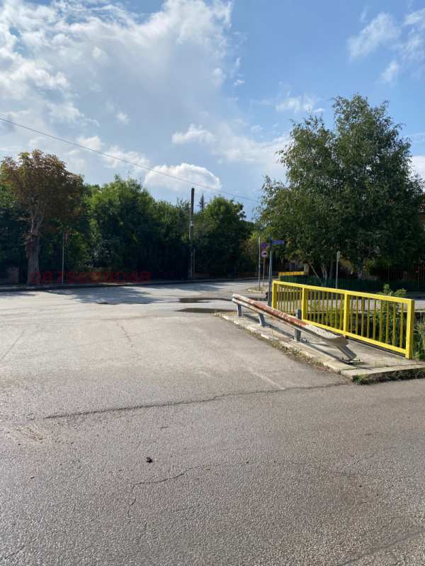 Продава парцел, гр. брезник, област перник