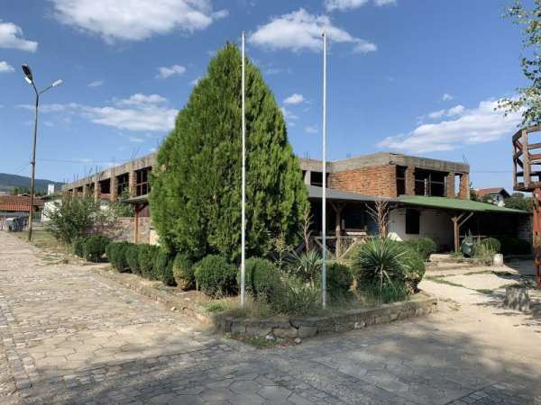 Продава бизнес имот, с. крайници, област кюстендил