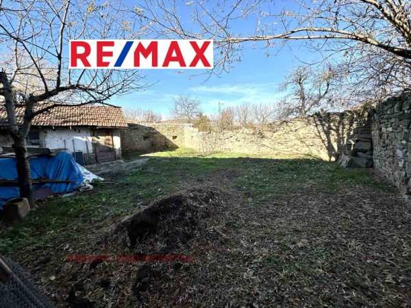 Продава къща, гр. дебелец, област велико търново