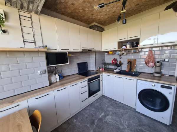 Продава 2-стаен, гр. хасково, възраждане