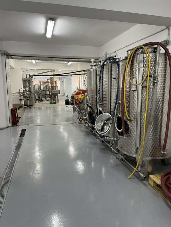 Продава пром. помещение, гр. кюстендил, изток