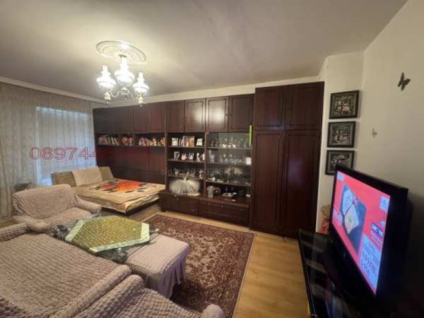 Продава 2-стаен, гр. ямбол, златен рог