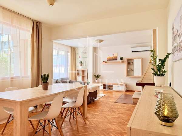 Продава 3-стаен, гр. варна, централна поща
