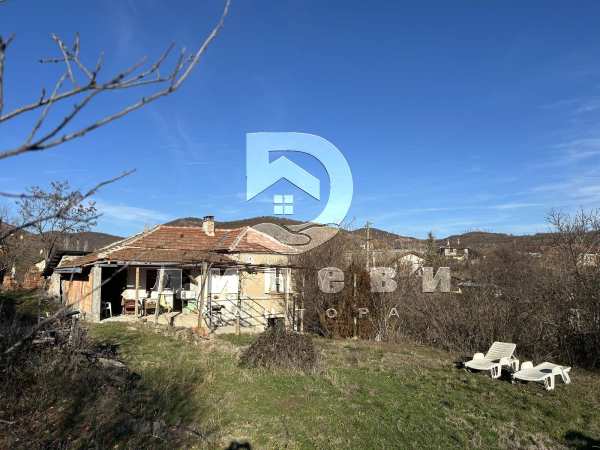 Продава къща, с. лозен, област стара загора