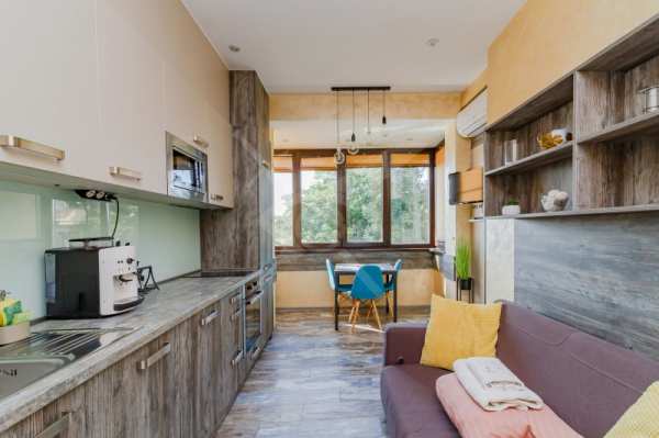 Продава  многостаен град София, Център
      130 кв.м