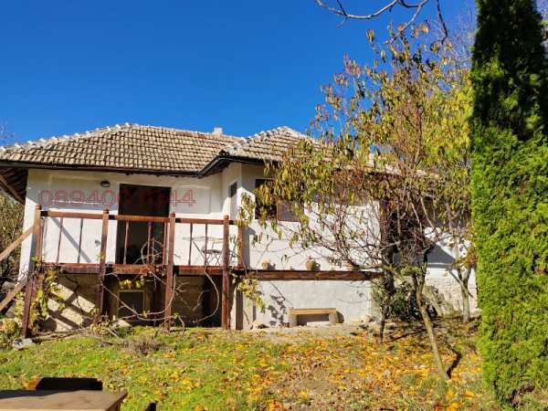 Продава къща, с. паламарца, област търговище