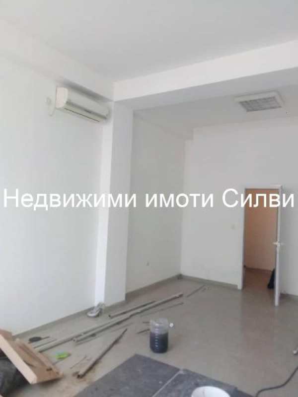Продава  магазин град Шумен, Център
      30 кв.м