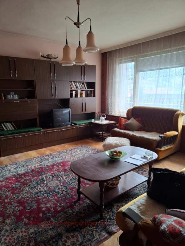 Продава  3-стаен гр. Чепеларе, област Смолян
      132 кв.м