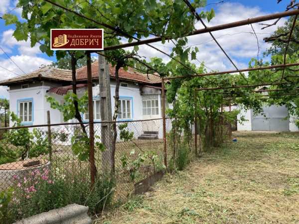 Продава къща, с. пчеларово, област добрич