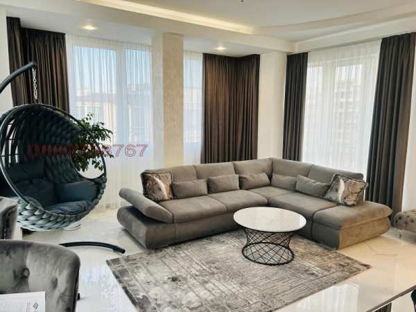 Продава  многостаен град Пловдив, Кършияка
      160 кв.м
