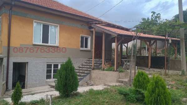 Продава къща, с. змейово, област стара загора