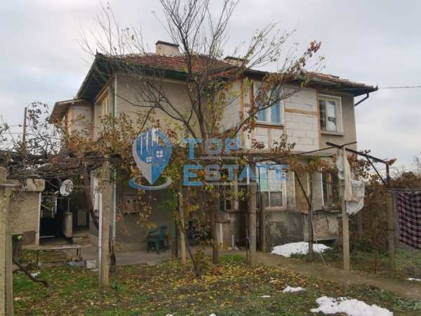 Продава етаж от къща, гр. горна оряховица, област велико търново