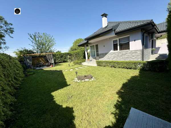 Продава къща, гр. пловдив, христо смирненски