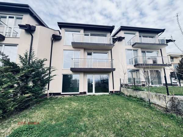 Продава къща, гр. варна, м-т пчелина