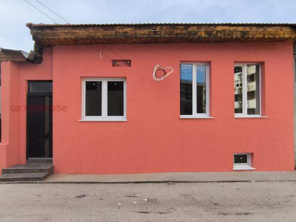 Продава къща, гр. силистра, център