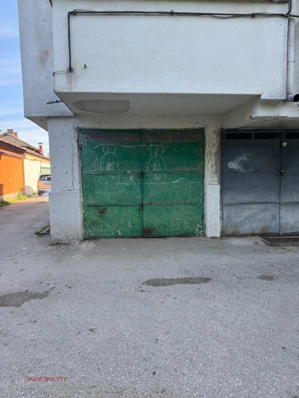 Продава гараж, паркомясто, гр. плевен, сторгозия