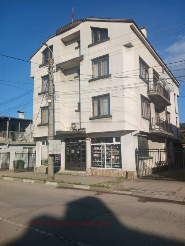 Продава къща, гр. самоков, област софия област