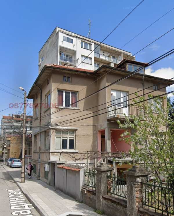 Продава етаж от къща, гр. хасково, училищни