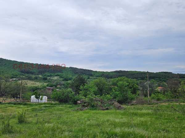 Продава парцел, с. средно градище, област стара загора