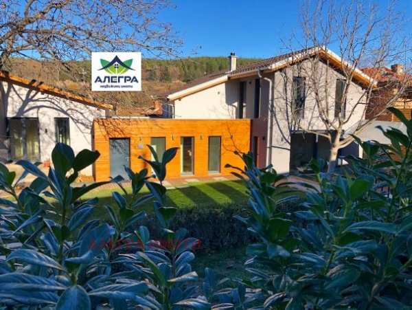 Продава къща, с. славовица, област пазарджик