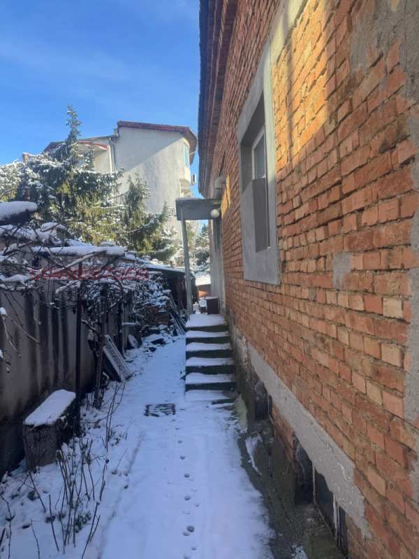 Продава къща, гр. добрич, градска болница