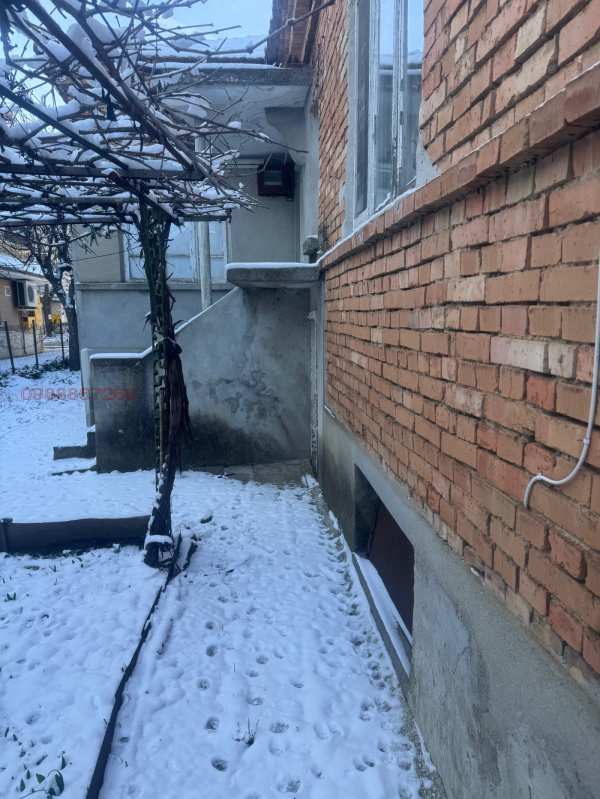 Продава къща, гр. добрич, градска болница