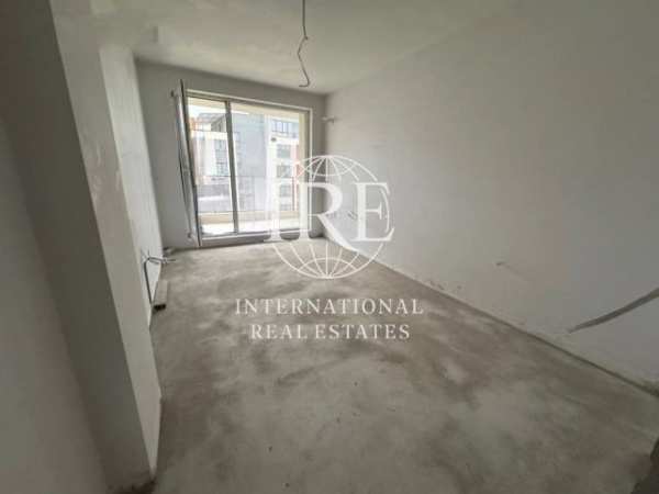 Продава 2-стаен, гр. варна, владислав варненчик 1