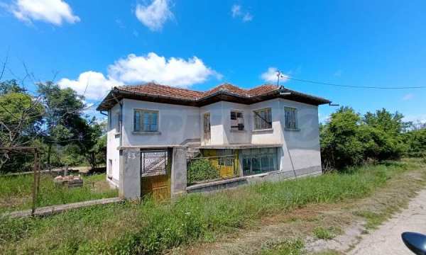 Продава къща, гр. стражица, област велико търново