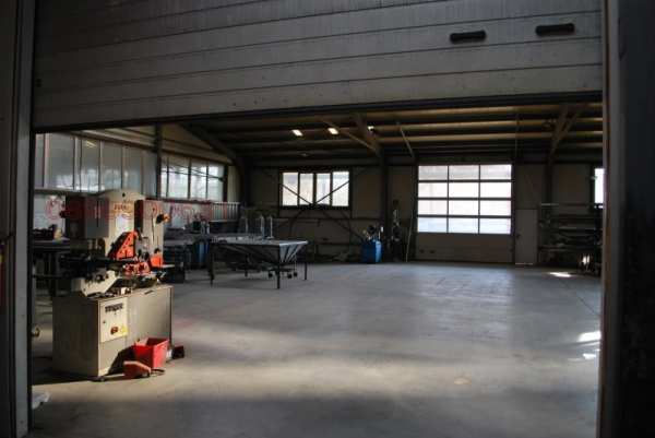 Продава склад, гр. божурище, област софия област