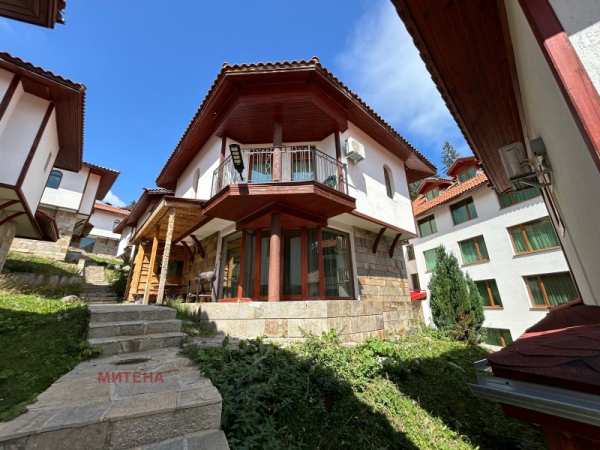 Продава  къща к.к. Пампорово, област Смолян
      130 кв.м