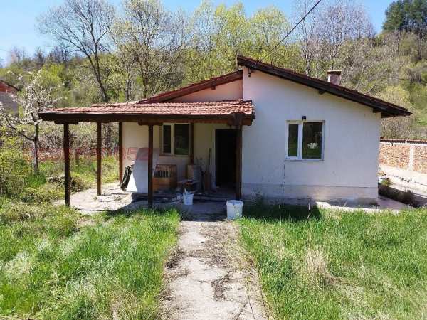 Продава къща, гр. софия, с. владая