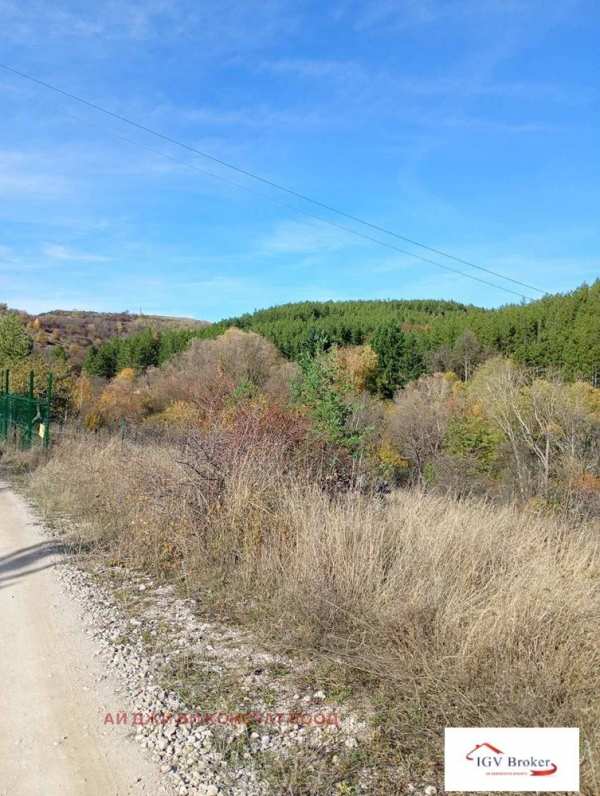 Продава парцел, с. клисура, област софия област