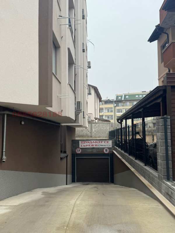 Продава гараж, паркомясто, гр. пазарджик, идеален център