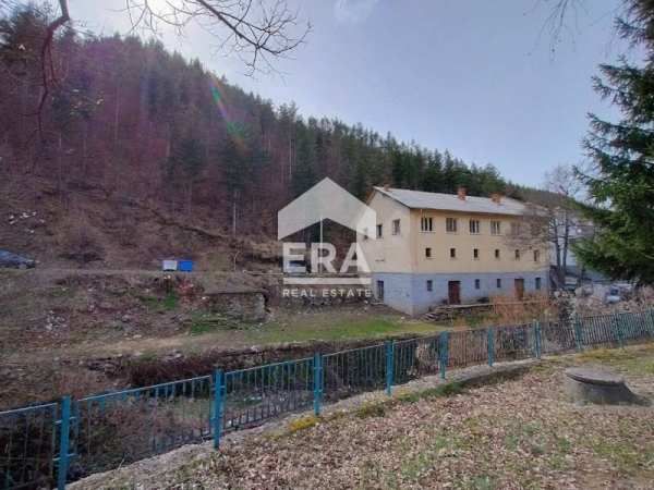 Продава бизнес имот, гр. мадан, област смолян