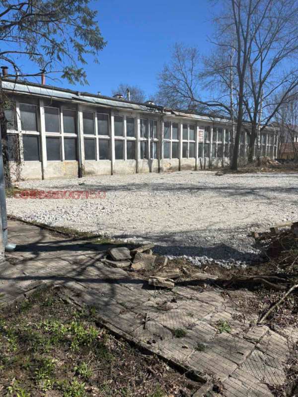 Продава пром. помещение, гр. ботевград, област софия област