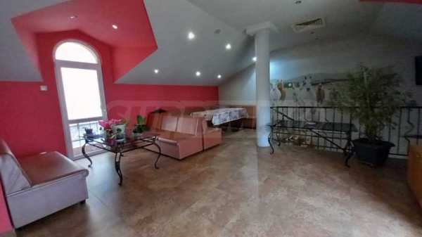 Продава магазин, гр. перник, изток