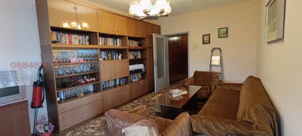 Продава 4-стаен, гр. пловдив, център