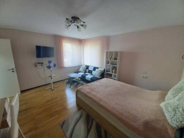 Продава къща, гр. шумен, добруджански