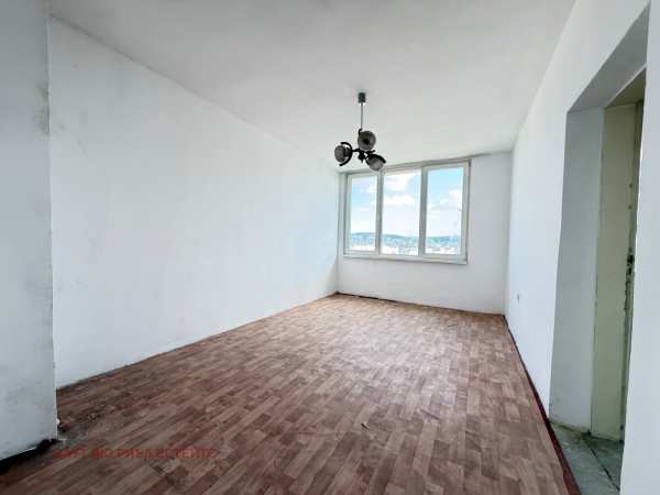Продава 2-стаен, гр. силистра, център