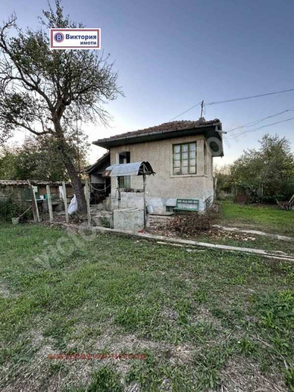 Продава  къща с. Къпиново, област Велико Търново
      50 кв.м