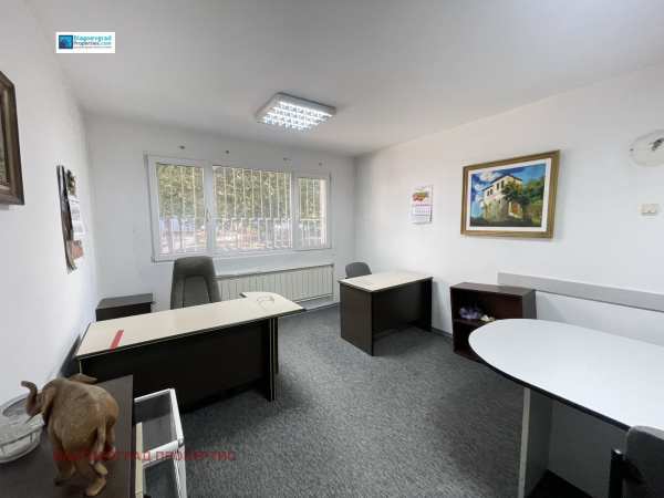 Продава офис, гр. благоевград, идеален център