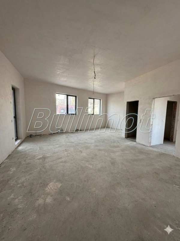 Продава офис, гр. варна, възраждане 4