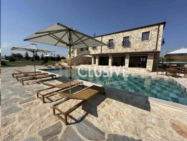 Продава хотел, с. българево, област добрич