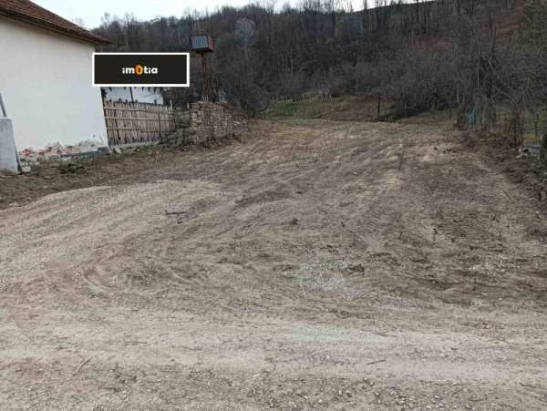 Продава парцел, с. черни осъм, област ловеч