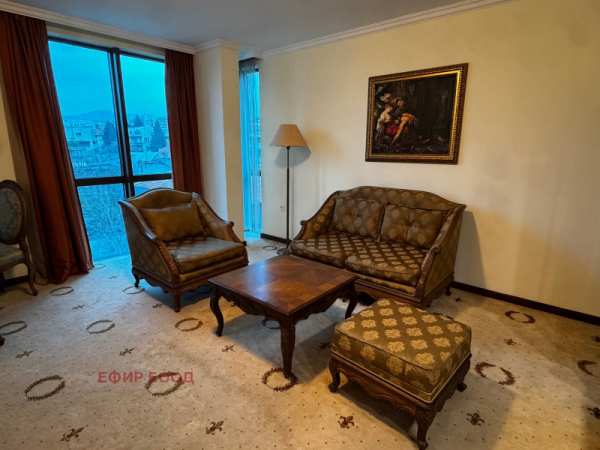 Продава  многостаен град Стара Загора, Център
      175 кв.м