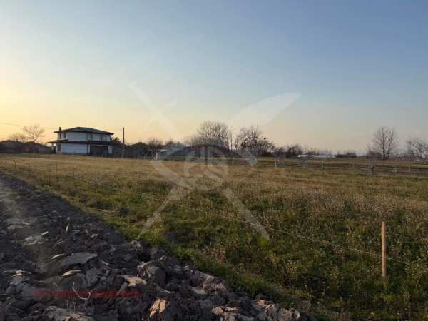 Продава парцел, с. строево, област пловдив
