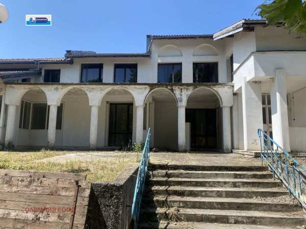 Продава бизнес имот, с. червена вода, област русе