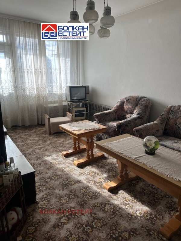 Продава  многостаен гр. Севлиево, област Габрово
      100 кв.м