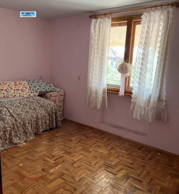 Продава 3-стаен, гр. враца, център