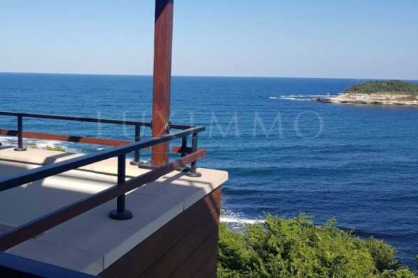 Продава  3-стаен гр. Царево, област Бургас
      179 кв.м